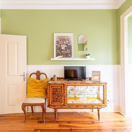 Spacious Apartment With Terrace At Graca Lissabon Buitenkant foto