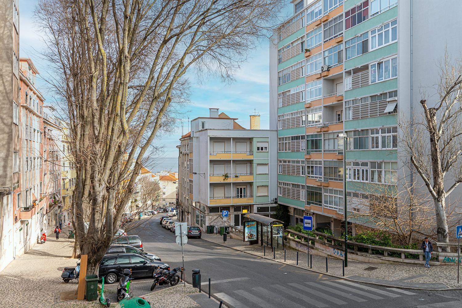 Spacious Apartment With Terrace At Graca Lissabon Buitenkant foto
