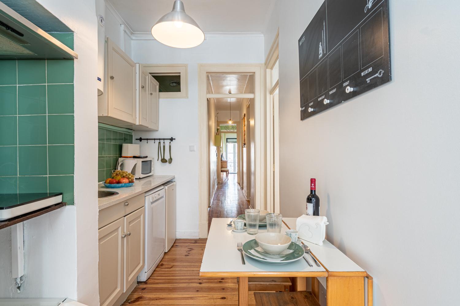 Spacious Apartment With Terrace At Graca Lissabon Buitenkant foto