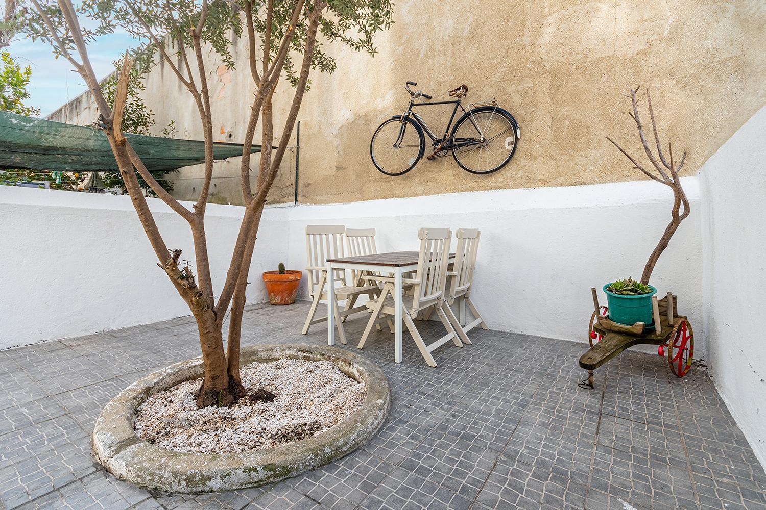 Spacious Apartment With Terrace At Graca Lissabon Buitenkant foto
